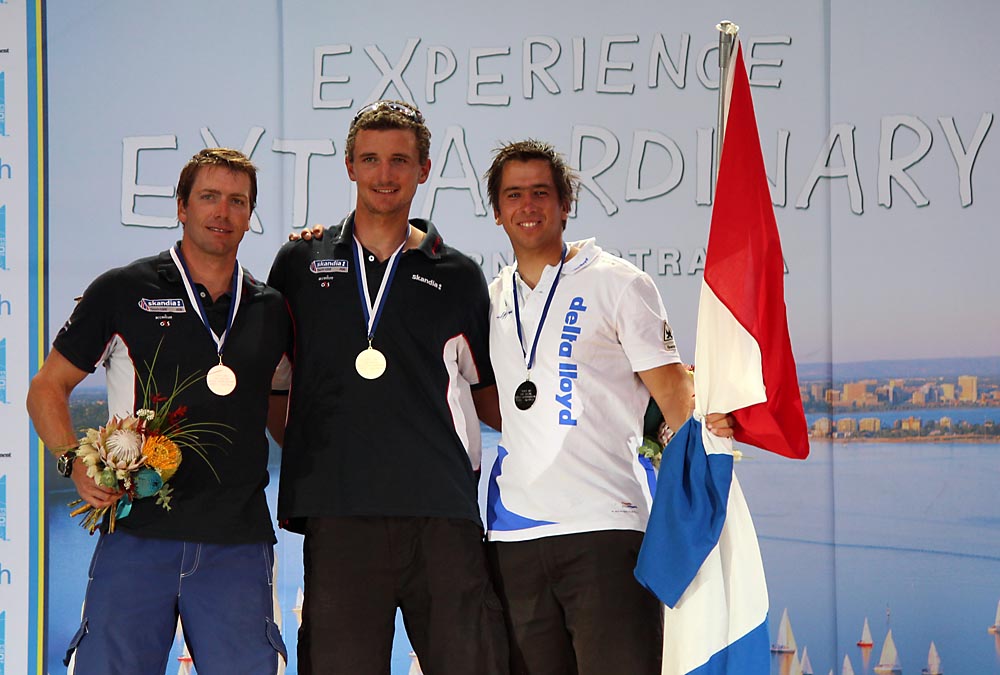 Perth – 2011 – Tag 7 – Giles Scott neuer Finn-Weltmeister
