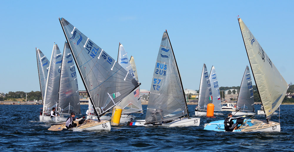 Finn Gold Cup 2013 – Andrew Mills leads Finn Gold Cup after day one as light winds mix fleet