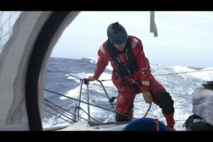 The Ocean Race 2023 – Leg 2 – Malizia muss Proviant rationieren – fishing net in the foil