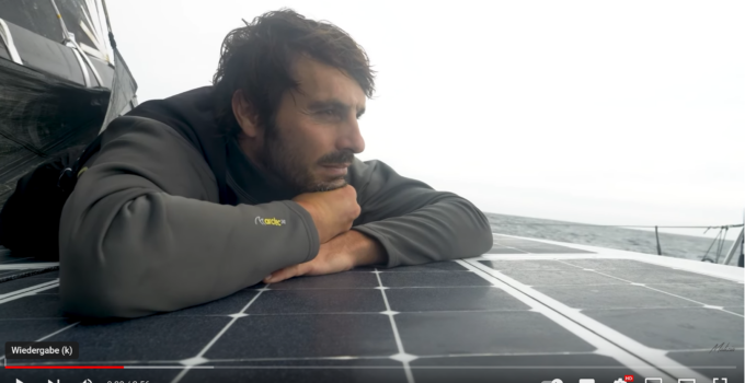 Boris Herrmann steps off Leg 4