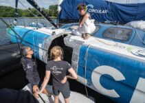 Knierim Yachtbau repariert die Hocim